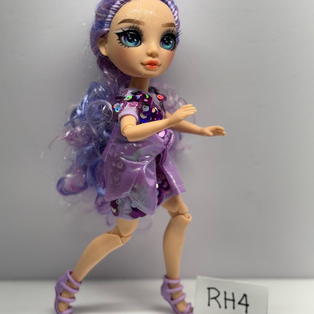 Rainbow High Doll Violet Willow Shimmer & Sparkle Sequin Dress Jacket Shoes